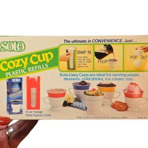 Vintage 1970s Red SOLO Cozy Cups Unopened 10 Plastic Cups, 2 Lifetime Holders